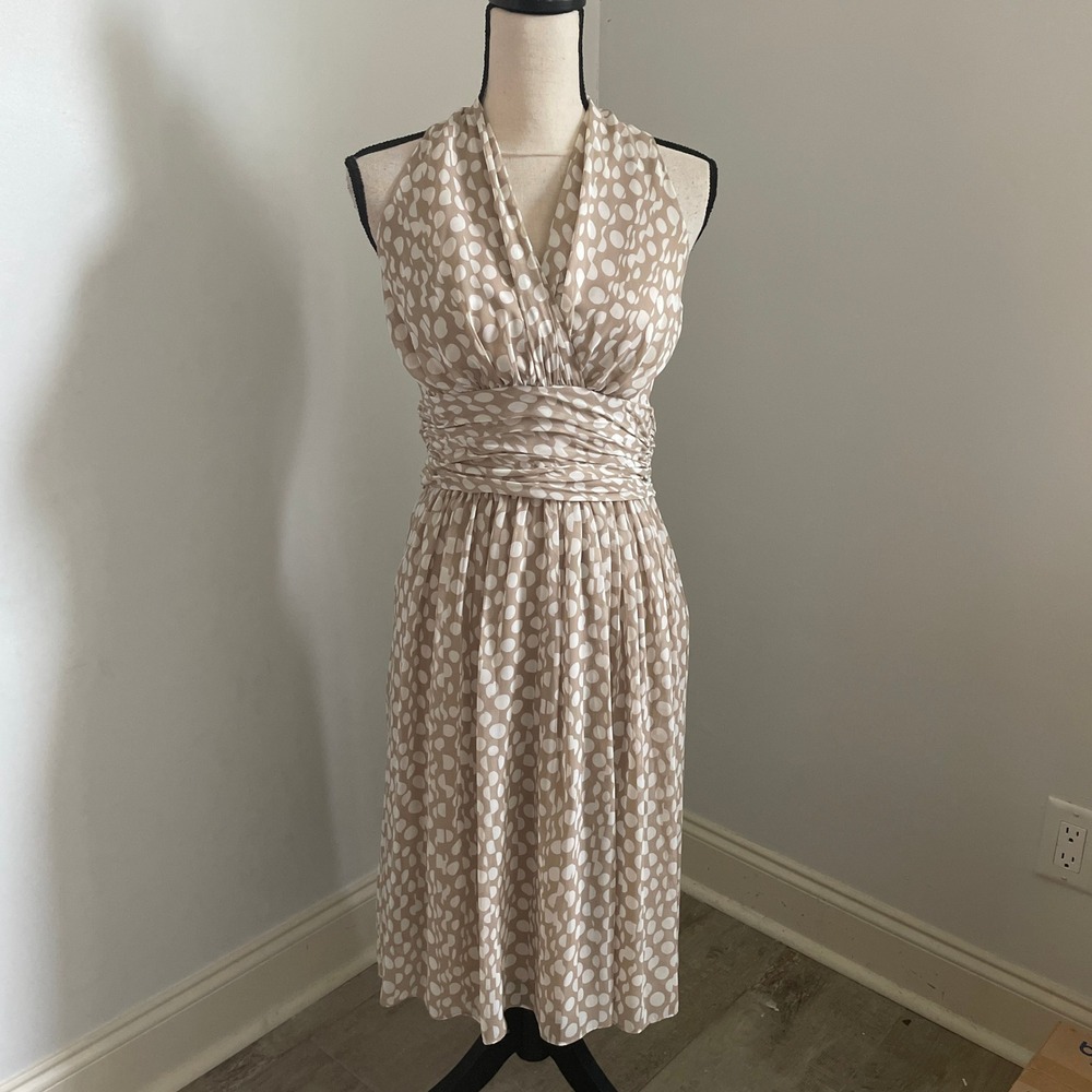 Evan Picone Dress Beige White Polka Dots Size 4 Retro Vintage V Neck Fit‎ Flare